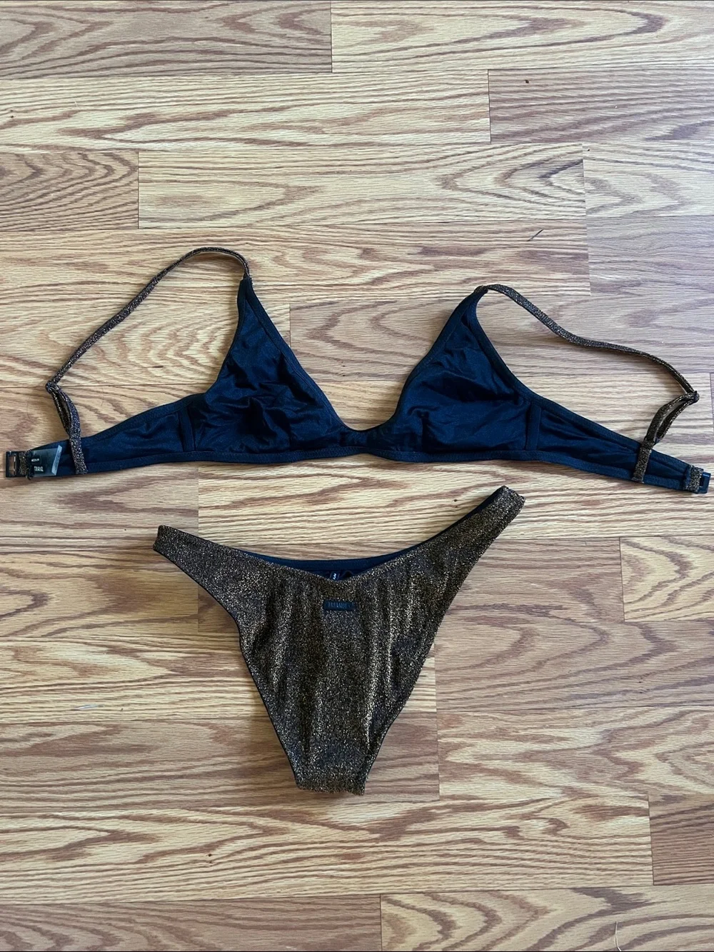 TRIANGL Black Swimwear - Medium
